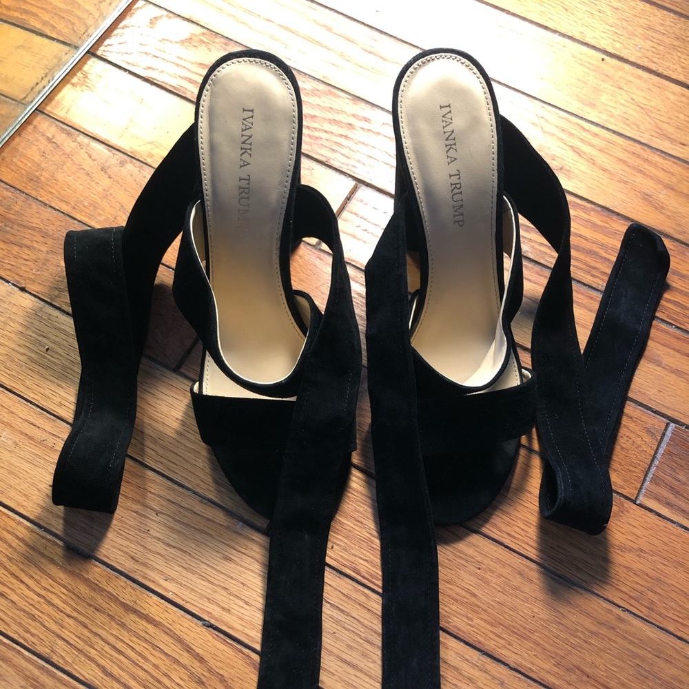 Wrap-up black suede heel sz 9 - Picture 2 of 7
